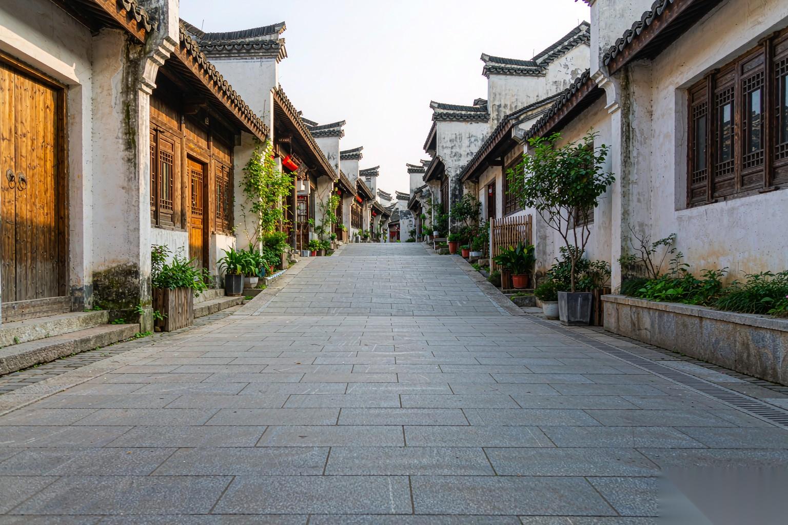 旧校舍改造的乡村书屋内景